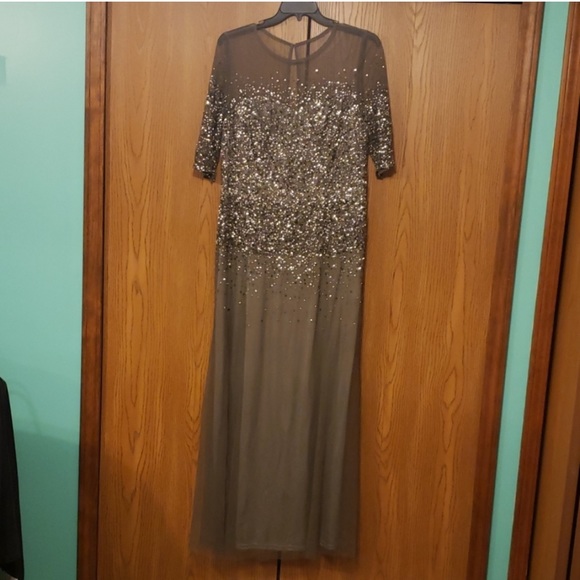 Full length sequin ombre gown - Picture 4 of 11